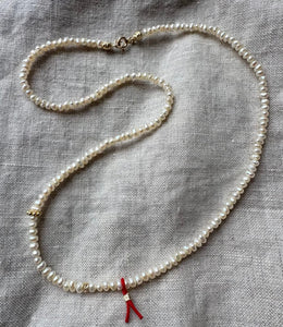 Red Amulet Pearl Necklace